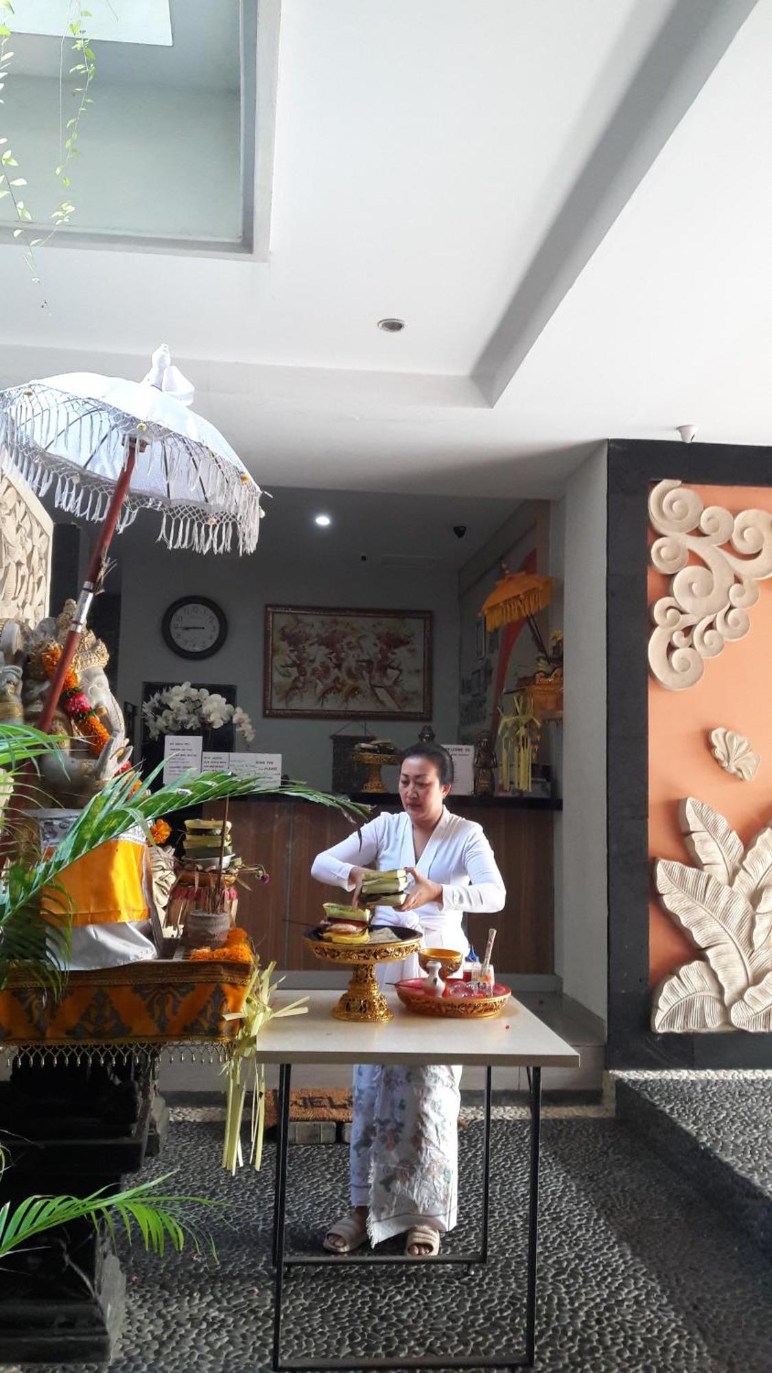 The Agung Residence Семиняк Екстериор снимка