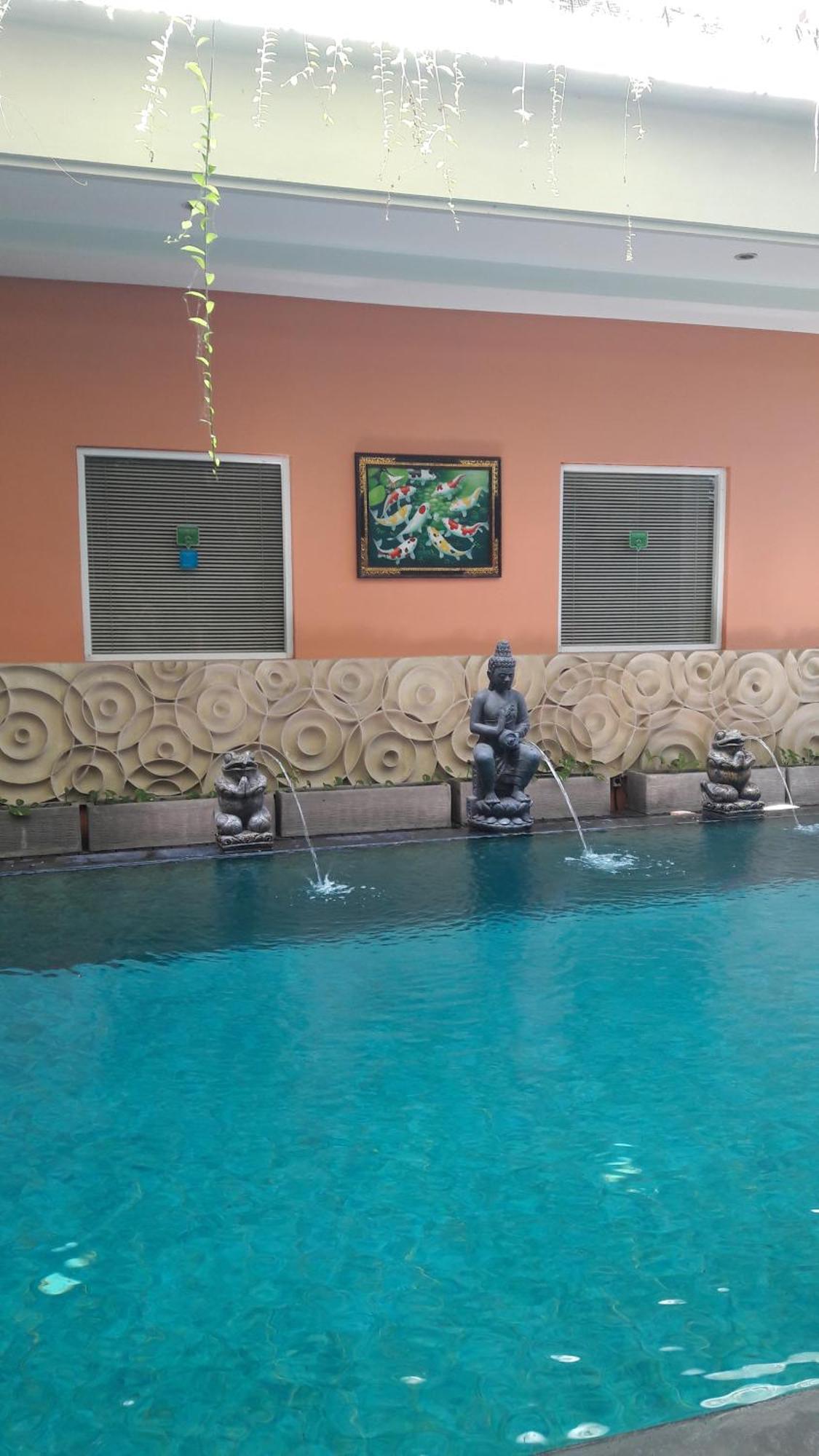 The Agung Residence Семиняк Екстериор снимка